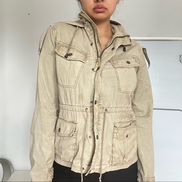 Aritzia Jackets & Coats Aritzia Cargo Jacket With Hood Poshmark